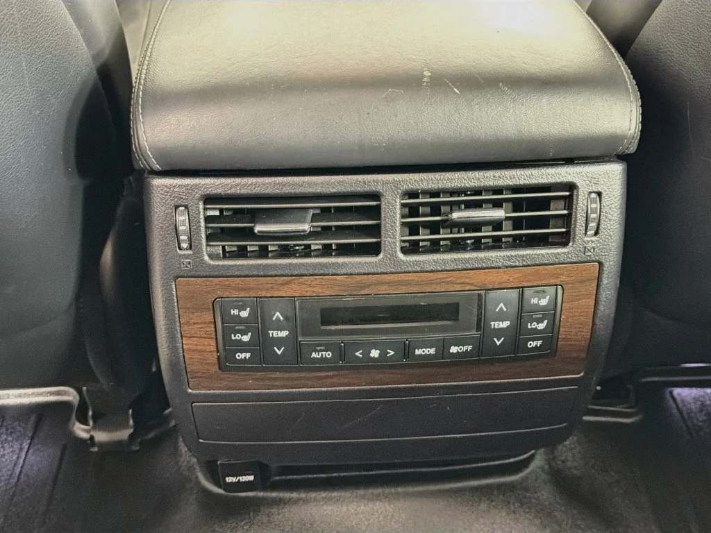 Certified Used 2018 Black Toyota Base image 23