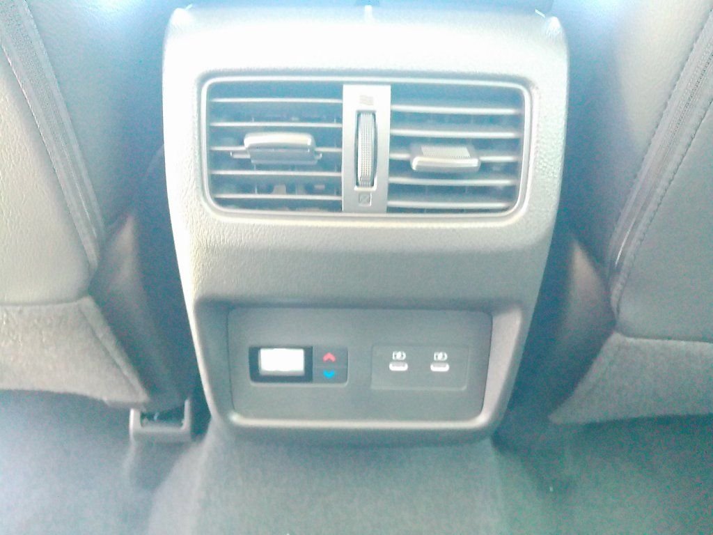 2025 Nissan Rogue SL - Photo 31