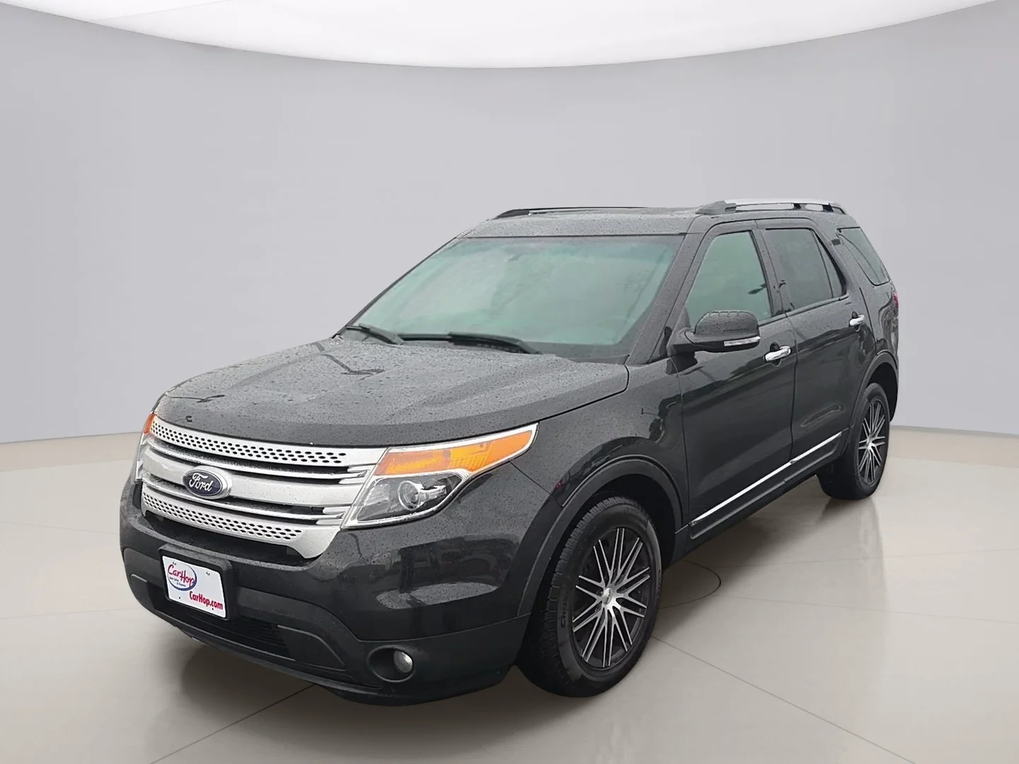 Used 2015 Black Ford XLT image 1