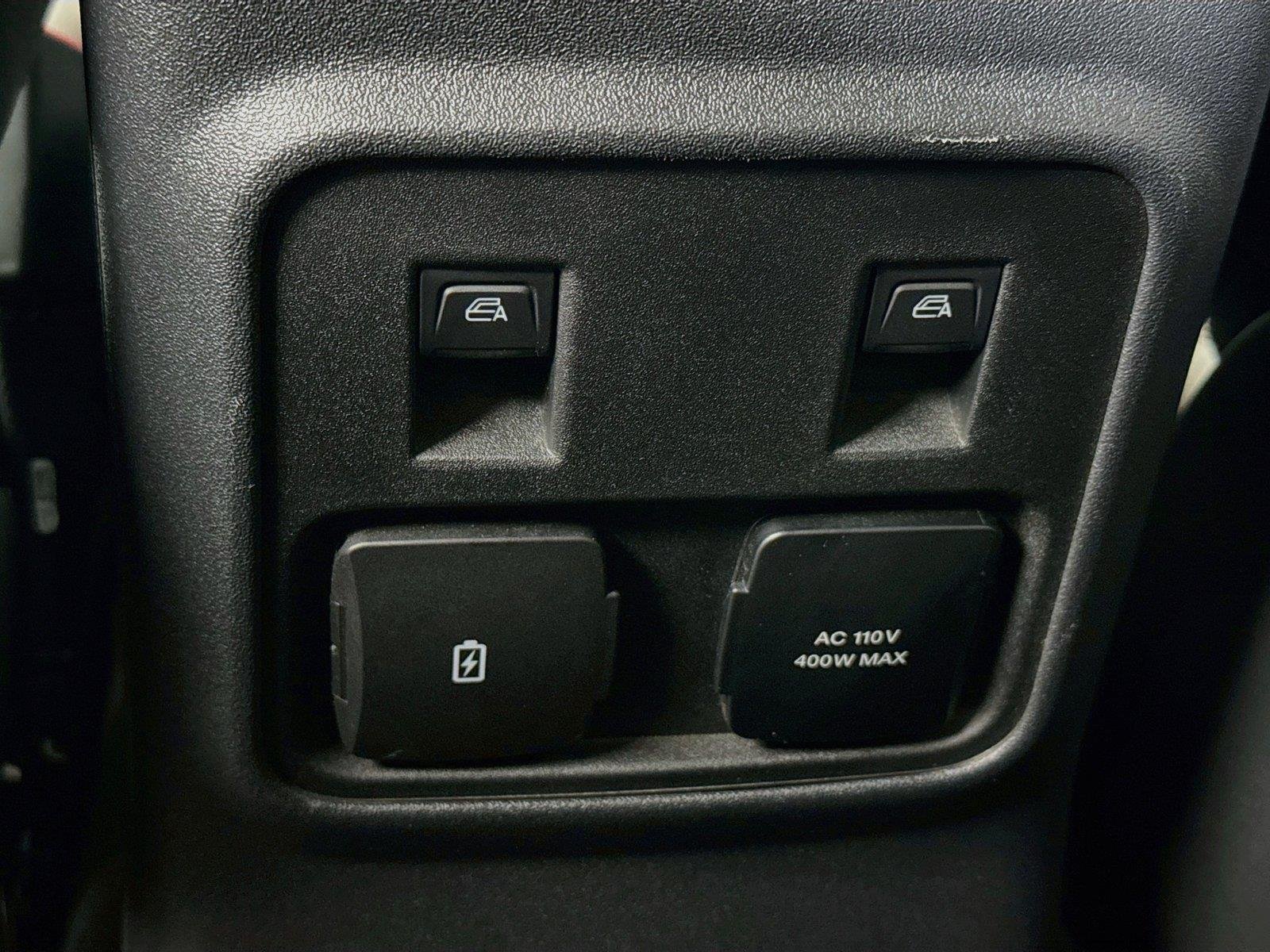 Used 2023 Azure Gray Metallic Tri-Coat Ford Wildtrak image 36