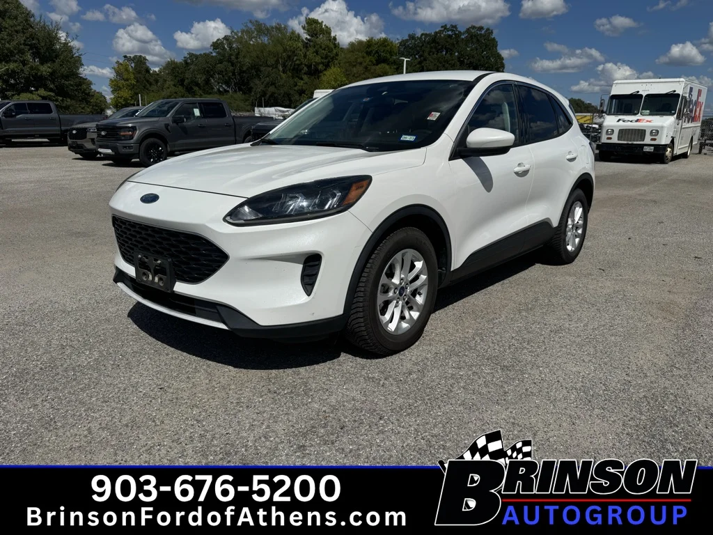 Used 2021 Star White Ford SE image 1