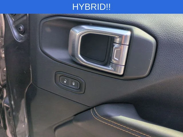 Used 2025 Gray Jeep Sahara 4xe image 34