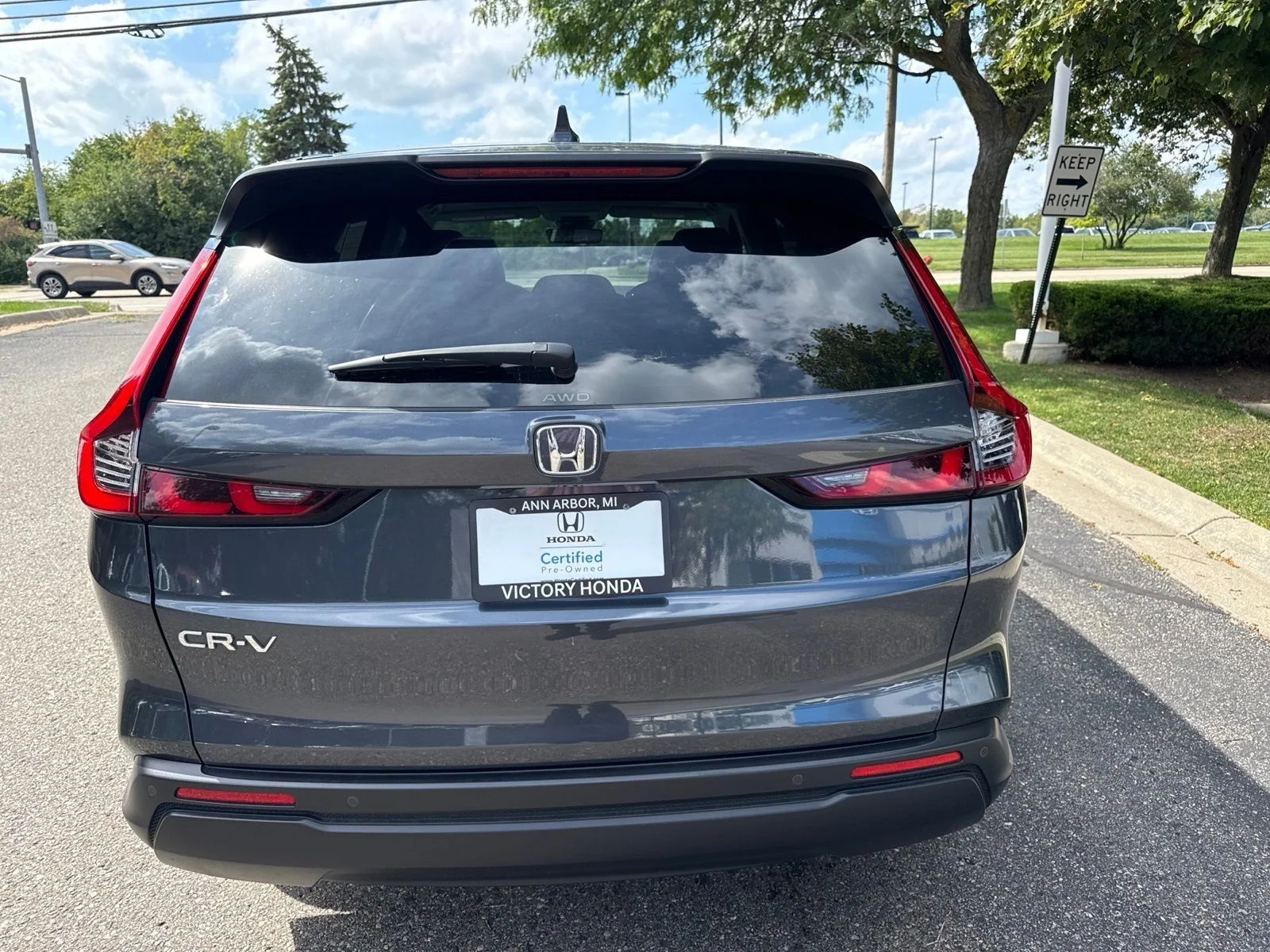 Used 2024 Still Night Pearl Honda EX-L image 6