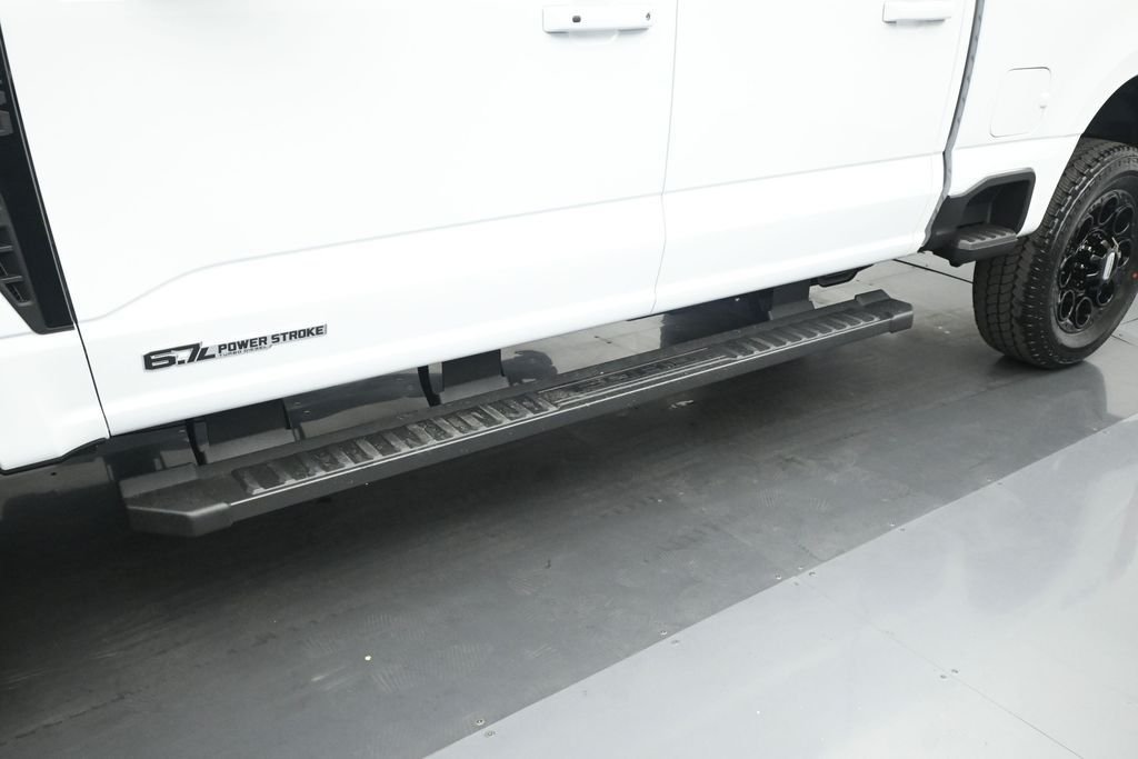 New 2026 Oxford White Ford XLT image 25