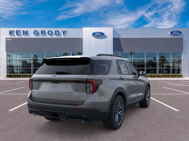 New 2026 Carbonized Gray Metallic Ford ST-Line image 24