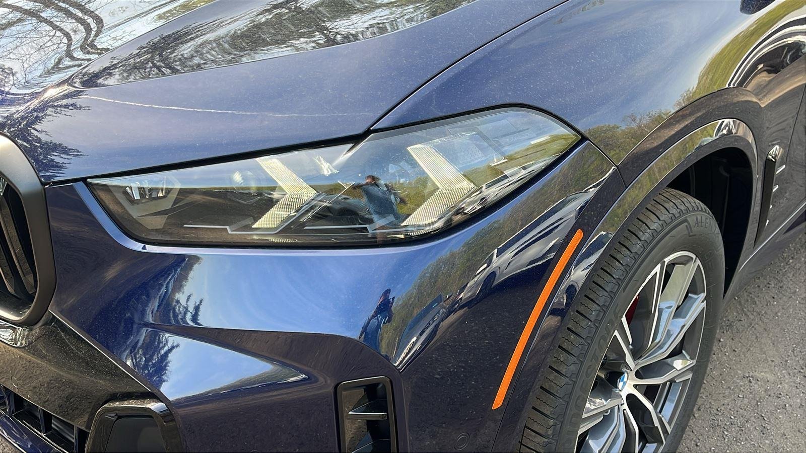 New 2026 Tanzanite Blue II Metallic BMW xDrive40i image 7