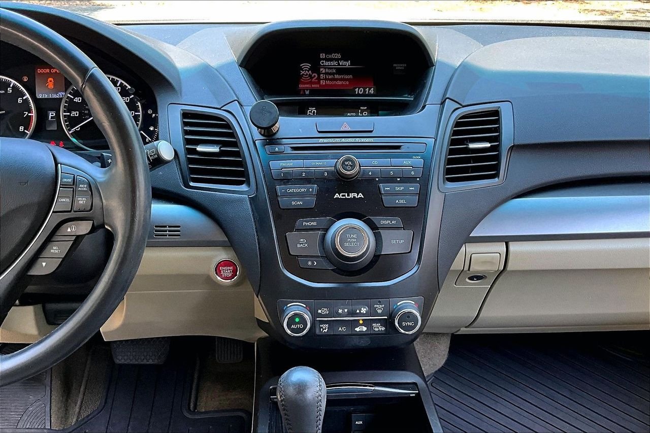 Used 2015  Acura Base image 9