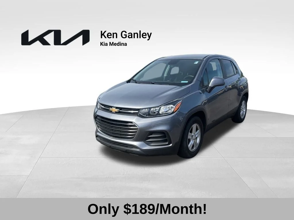 2020 Chevrolet Trax LS's photo