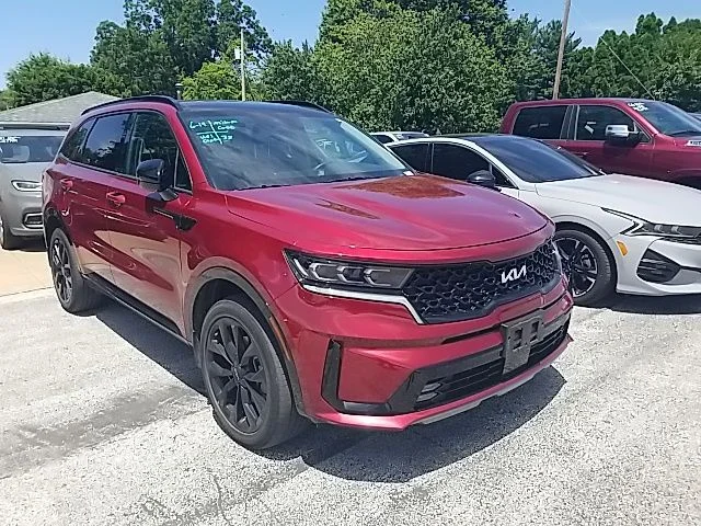 Used 2023 Red Kia SX image 2