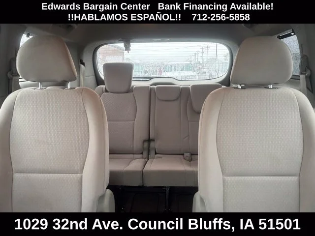 Used 2016 Silver Kia LX image 29