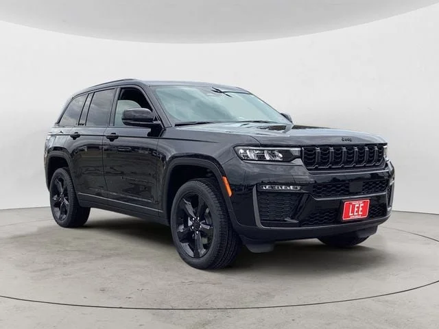 New 2026 Diamond Black Jeep LIMITED 4X4 image 8