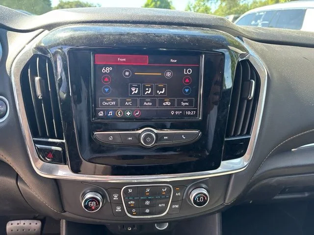 Used 2020 White Chevrolet LS image 12