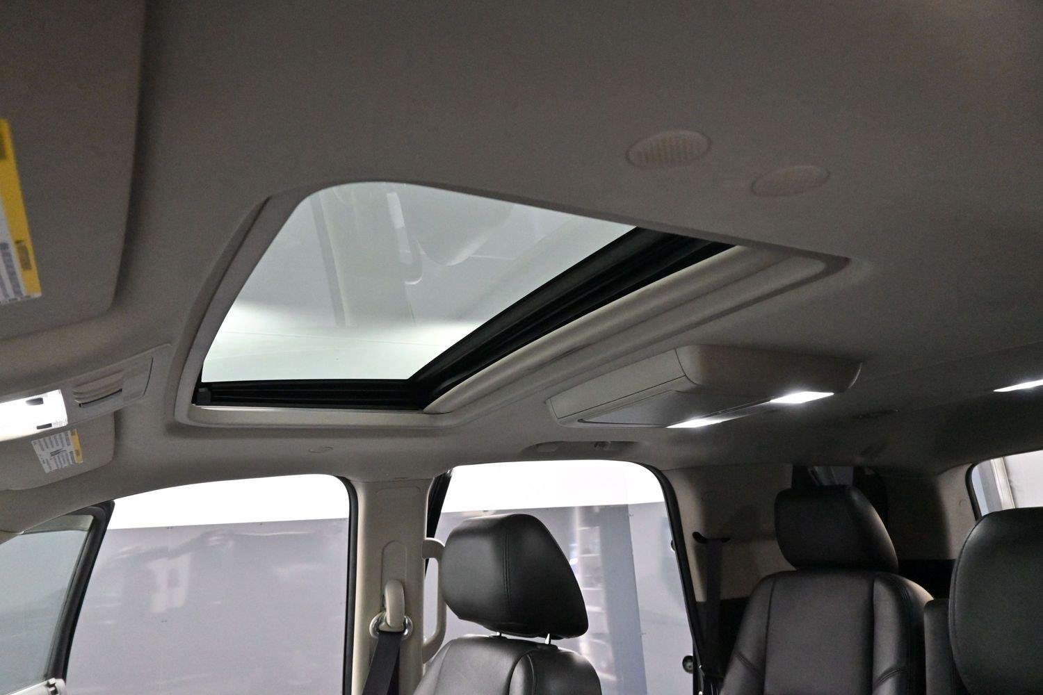 Used 2013 Black Raven Cadillac Premium image 29