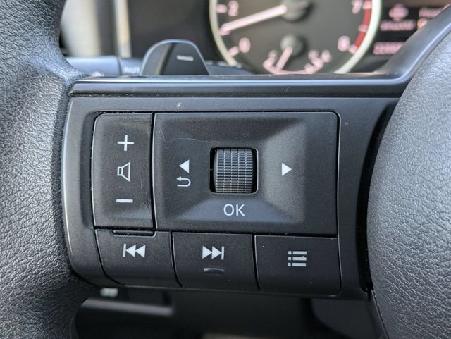 Used 2024 Deep Ocean Blue Nissan SV image 10