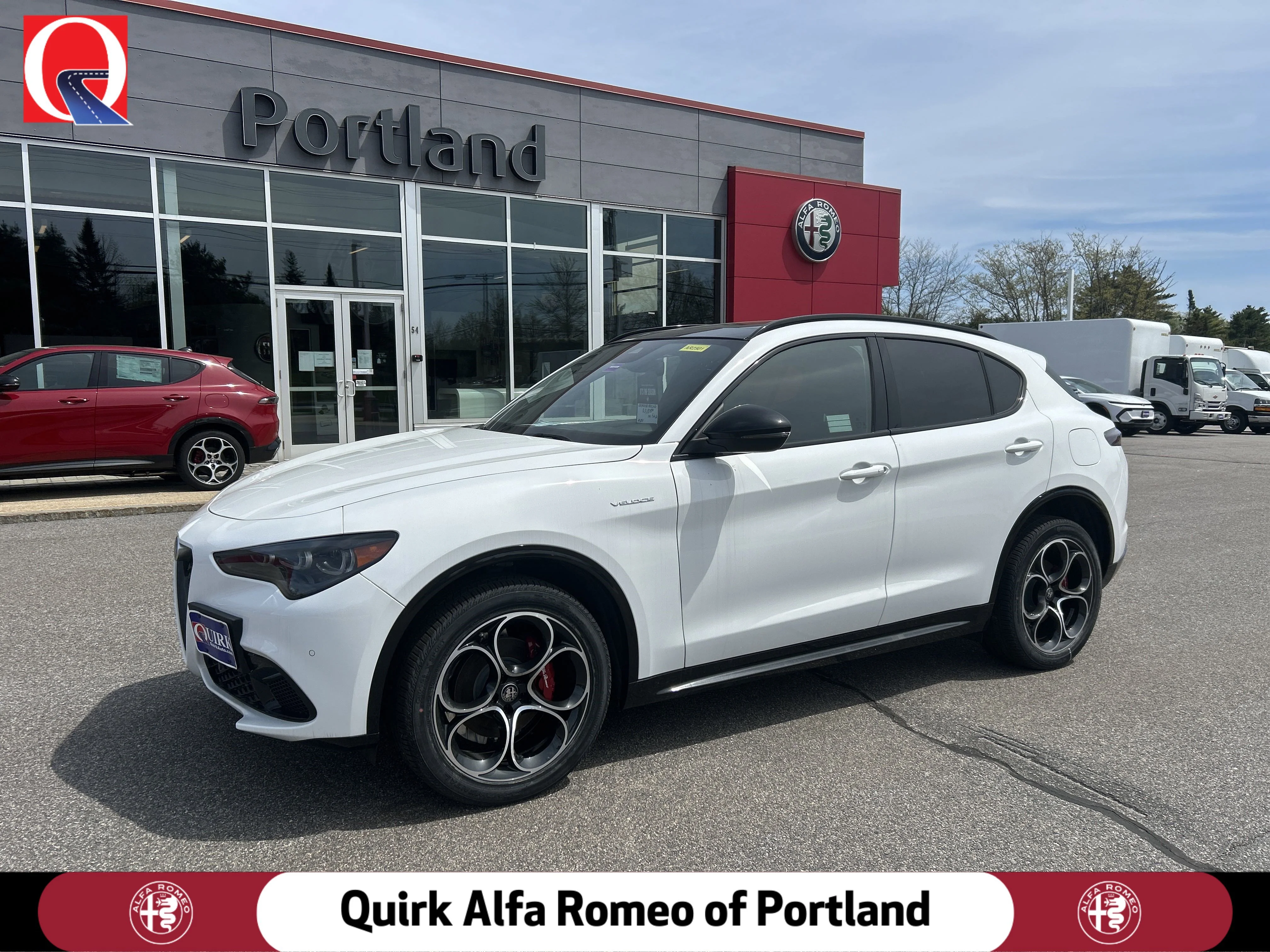 2025 Alfa Romeo Stelvio Base