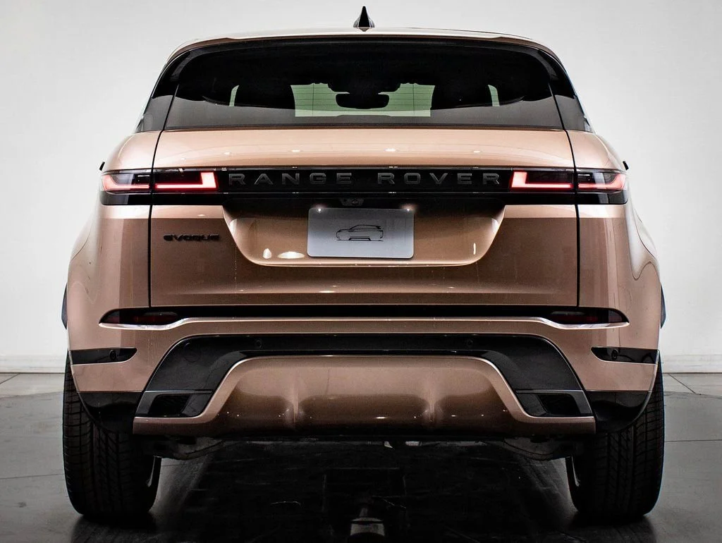 Used 2026 Bronze Land Rover Dynamic image 7