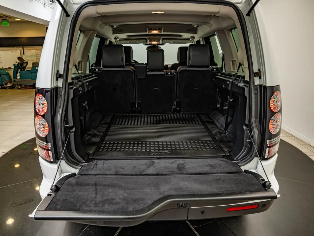 Used 2016 White Land Rover HSE image 37