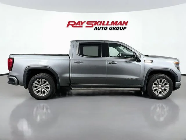 Used 2023 Silver GMC Denali image 8