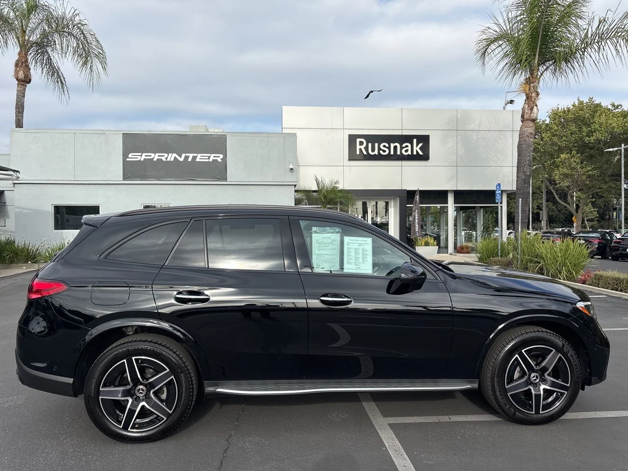 2026 Mercedes-Benz GLC GLC 300's photo