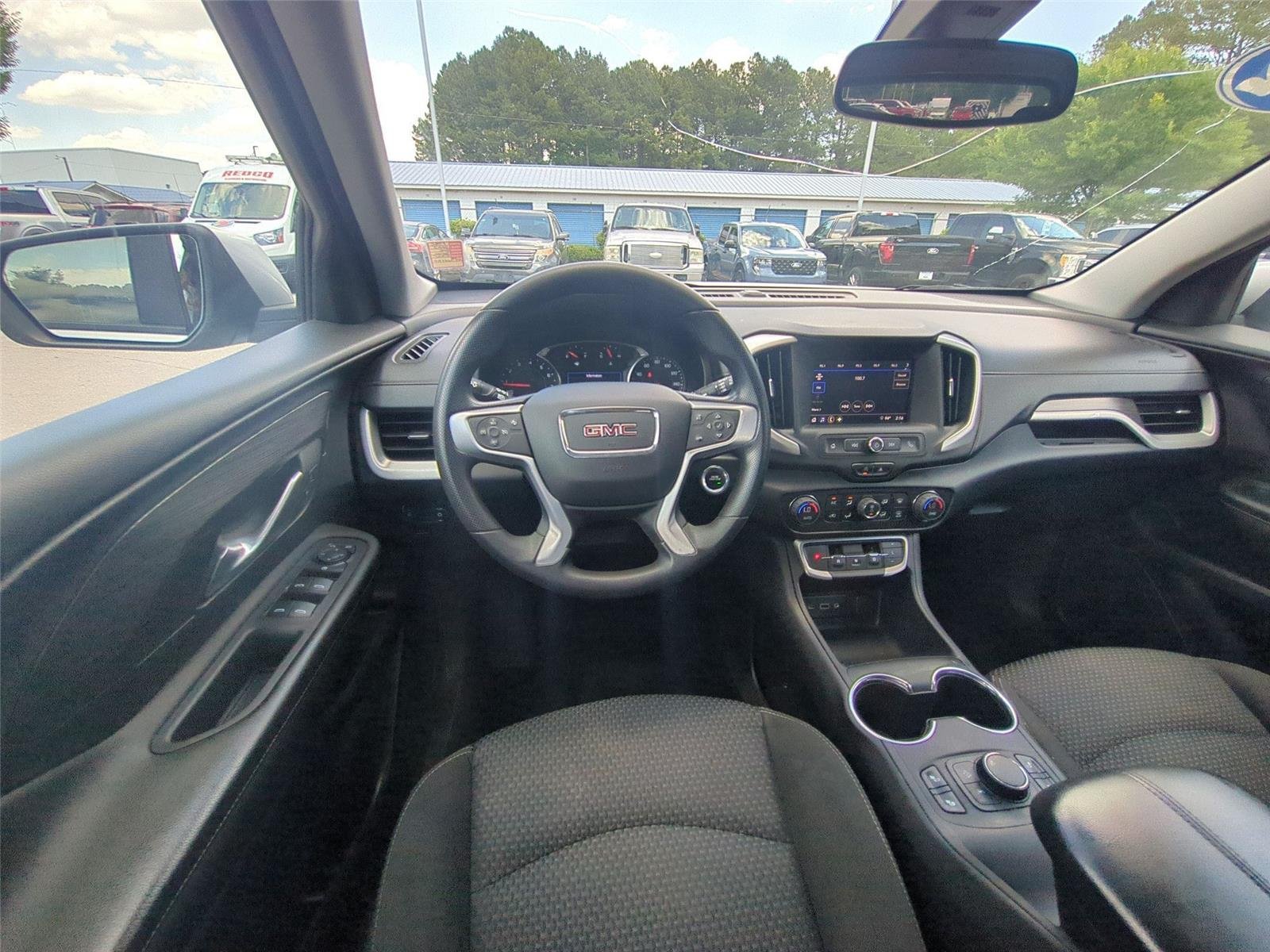 Used 2022 Quicksilver Metallic GMC SLE image 33