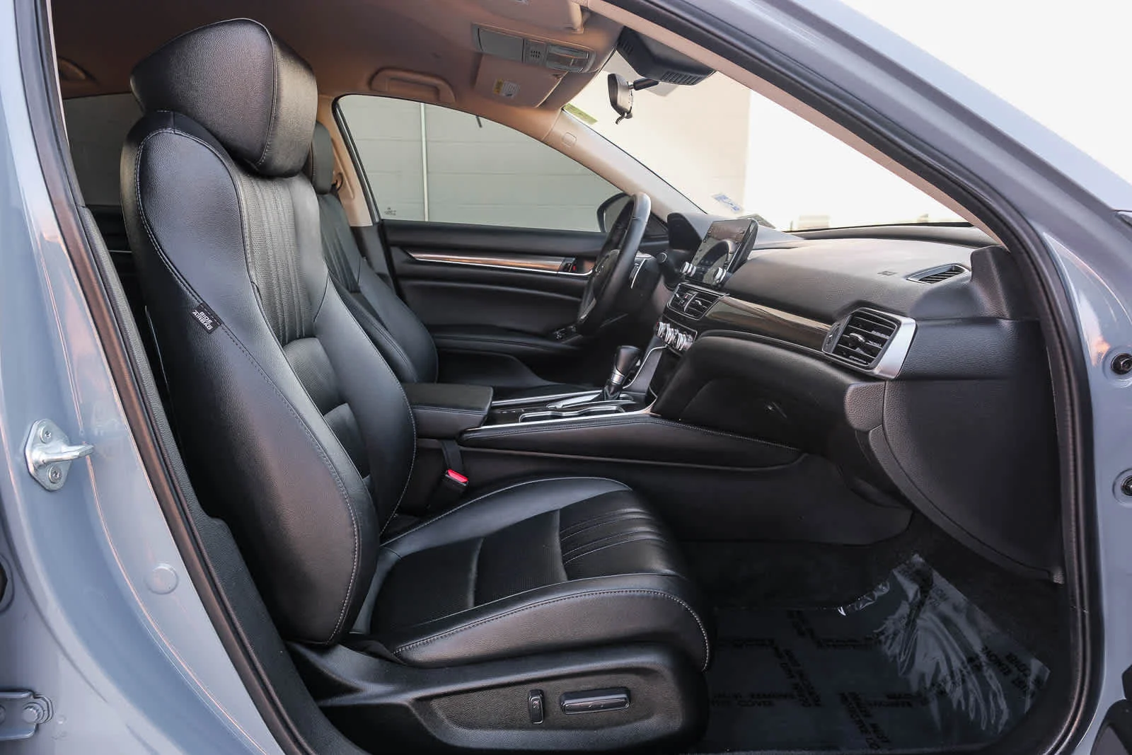 Used 2022 Sonic Gray Pearl Honda Sport SE image 18