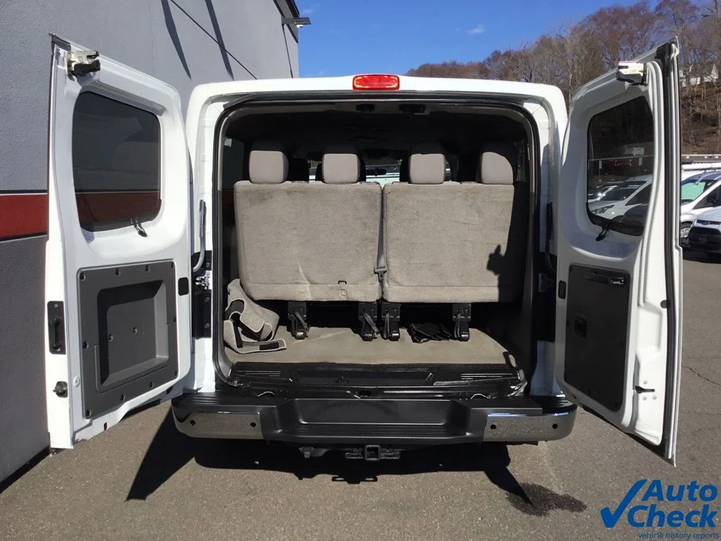 2015 Nissan NV Passenger SV - Photo 12