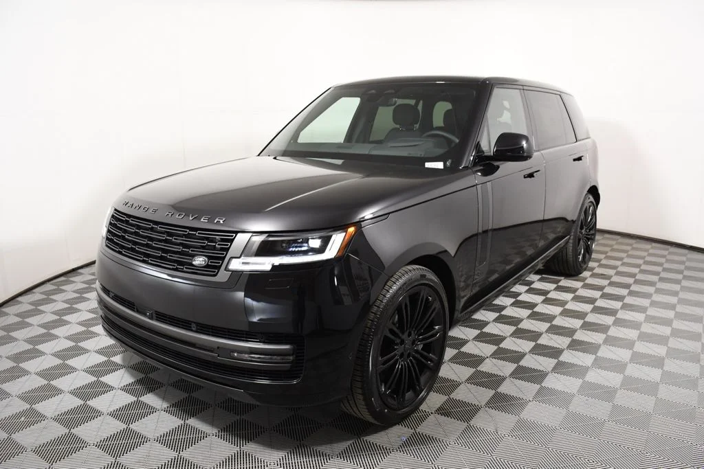 2026 Land Rover Range Rover 4.4 SE LWB 7's photo