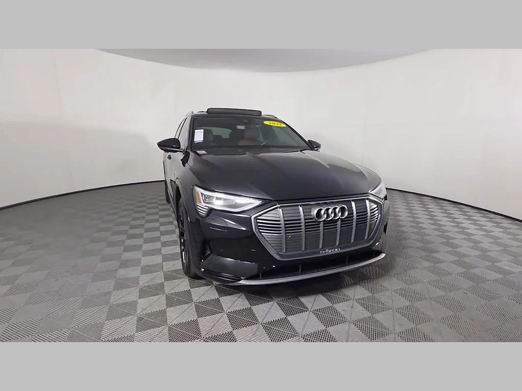 Used 2022 Brilliant Black Audi Premium image 51