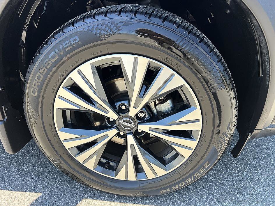 Certified Used 2023 Super Black Nissan SV image 12