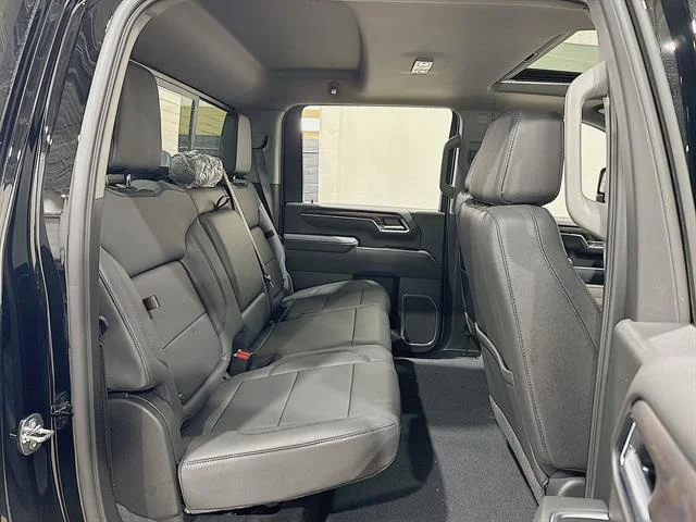 New 2026 Onyx Black GMC SLT image 28