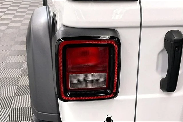 Used 2024 Bright White Clearcoat Jeep Sport S image 33