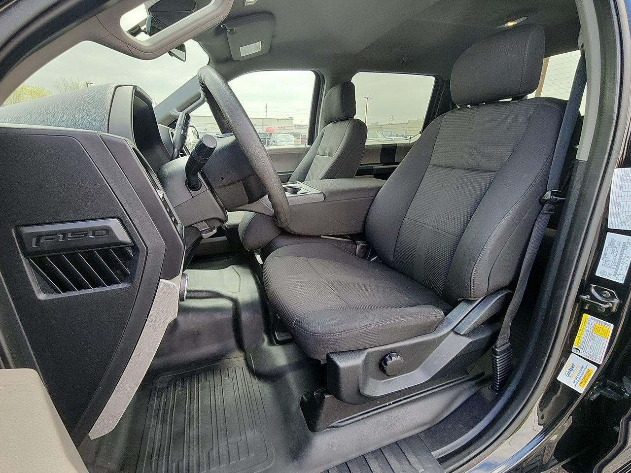 Used 2020 Black Ford XLT image 11