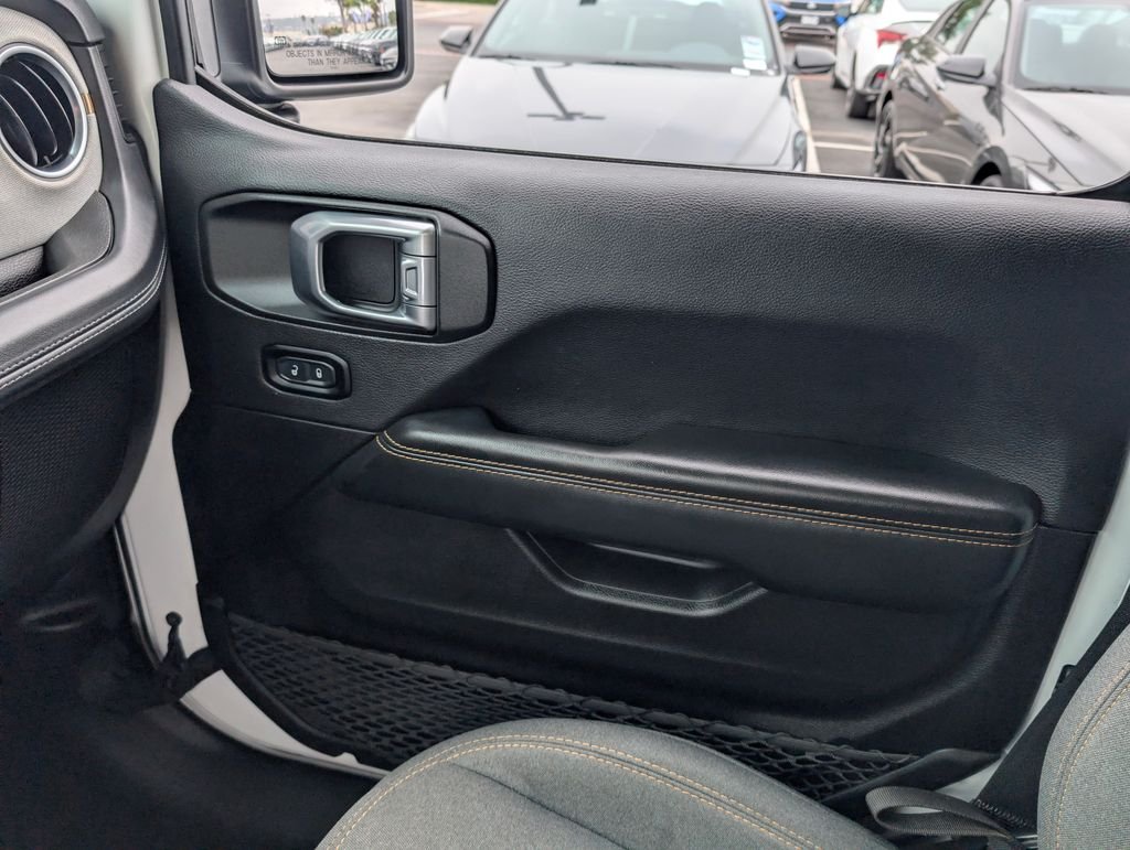 2024 Jeep Wrangler 4-Door Sahara - Photo 23