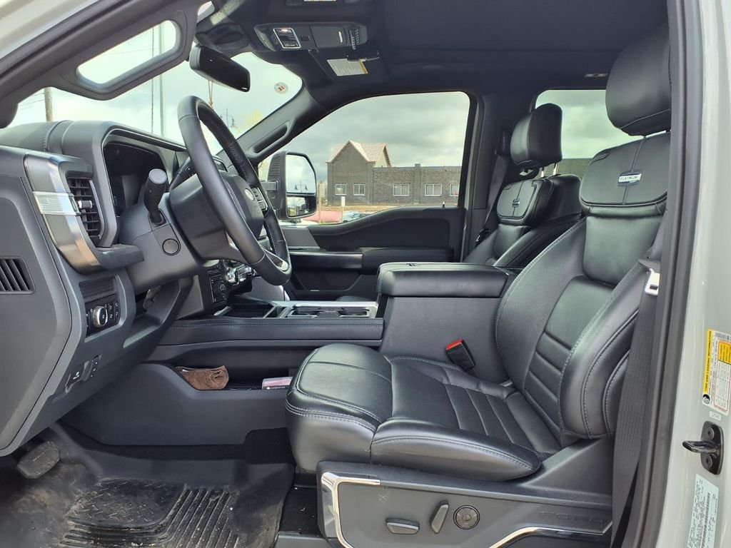 New 2026 Avalanche Ford F-350® Platinum® image 7