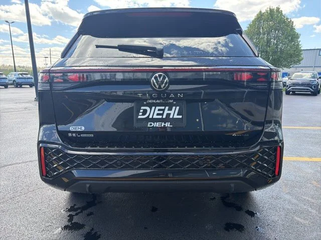 New 2026 Deep Black Pearl Volkswagen 2.0T SEL R-Line Turbo image 5