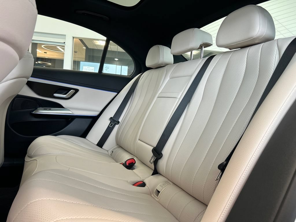 New 2027 Polar White Mercedes-Benz E 450 image 63