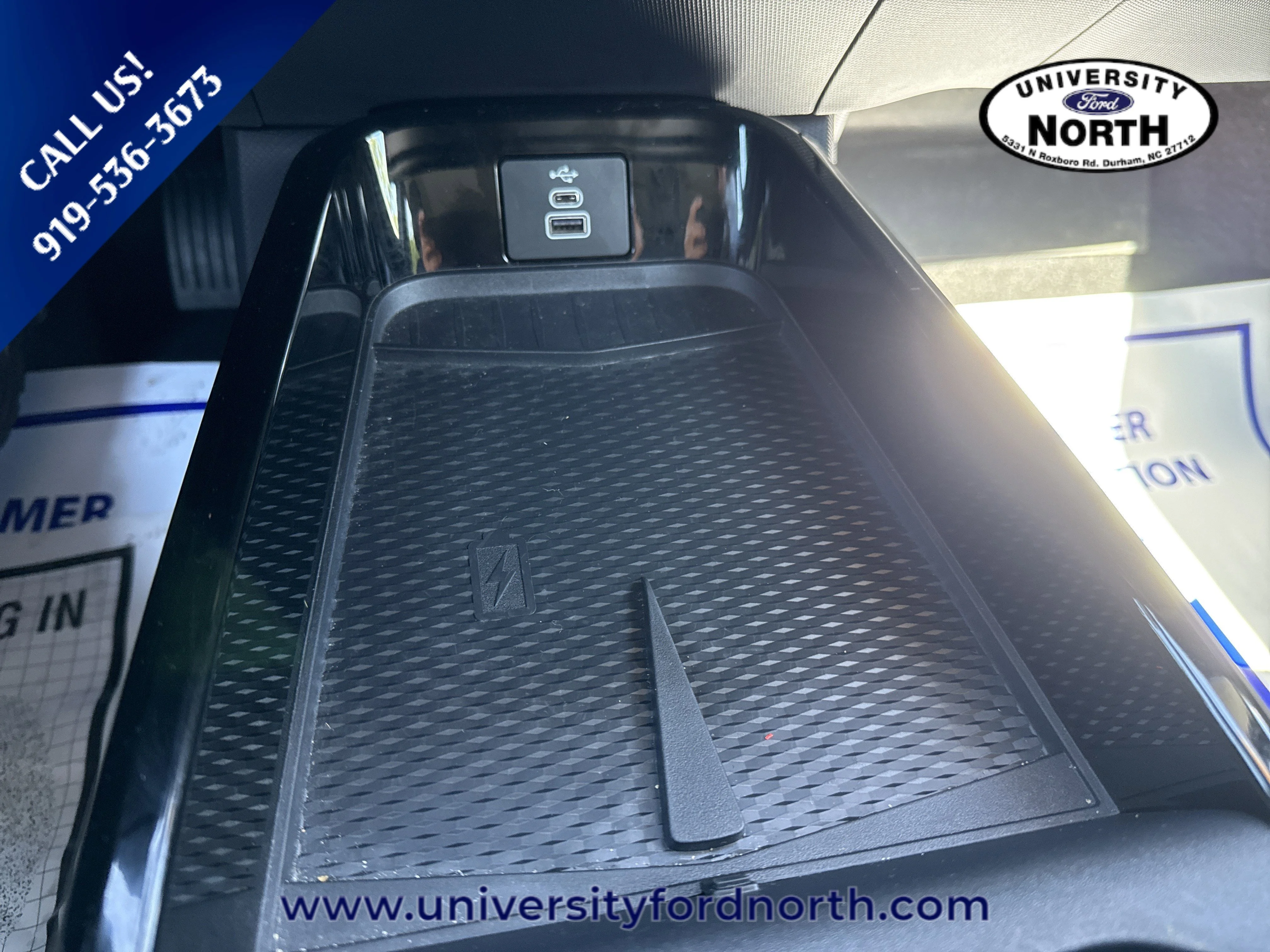 Used 2025 Green Metallic Ford Premium image 27