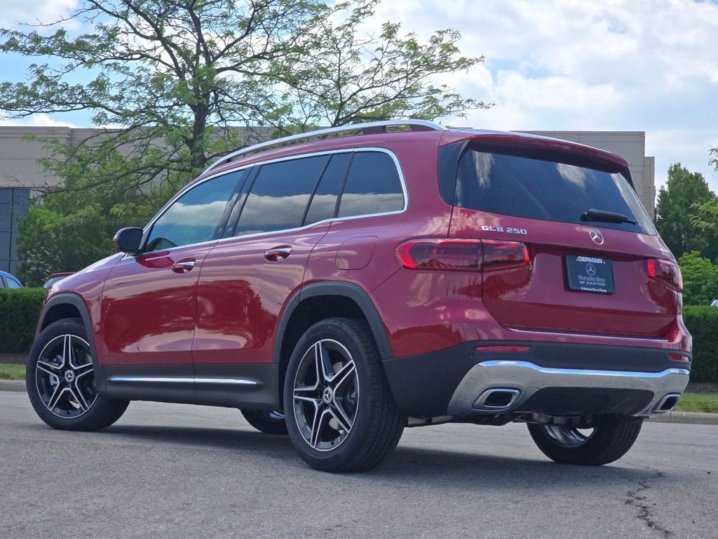 New 2026 MANUFAKTUR Patagonia Red Metallic Mercedes-Benz GLB 250 image 52