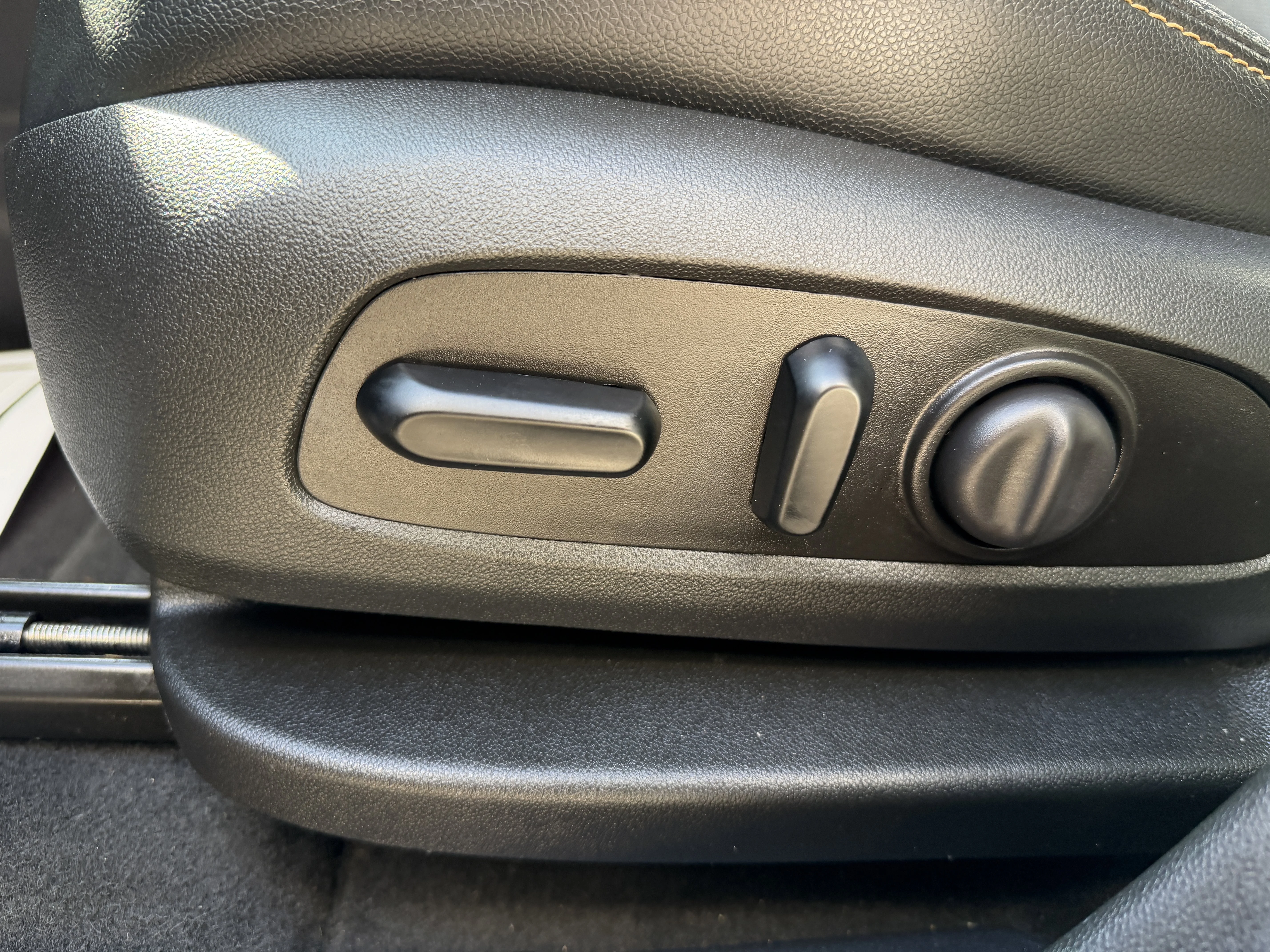 Used 2023 Sterling Gray Metallic Chevrolet Premier image 36