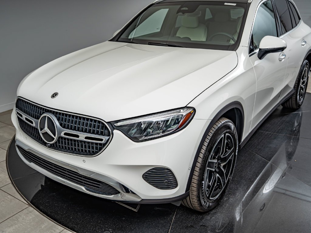 Used 2026 Polar White Mercedes-Benz GLC 300 image 14