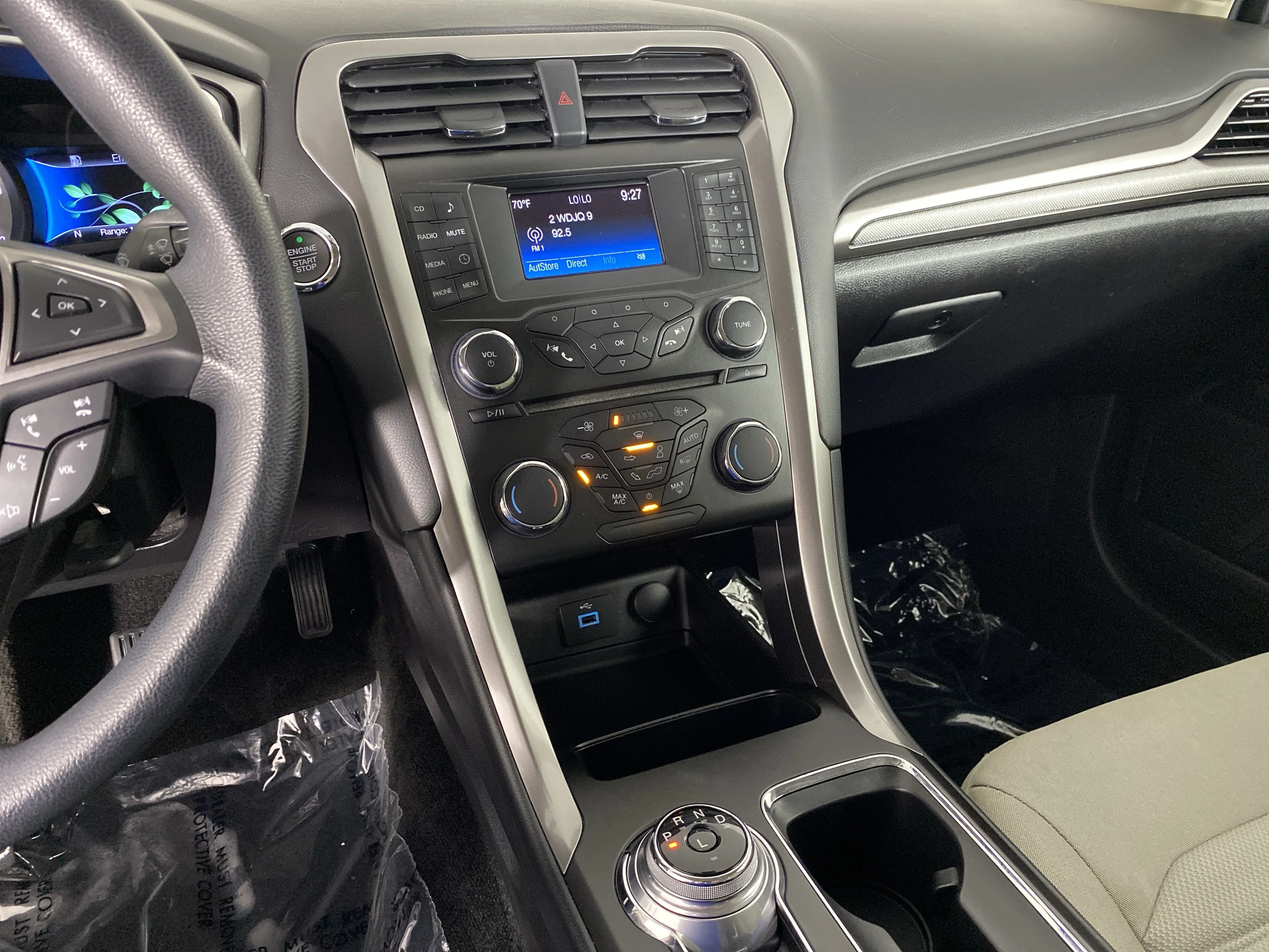 Used 2018 Shadow Black Ford S image 26