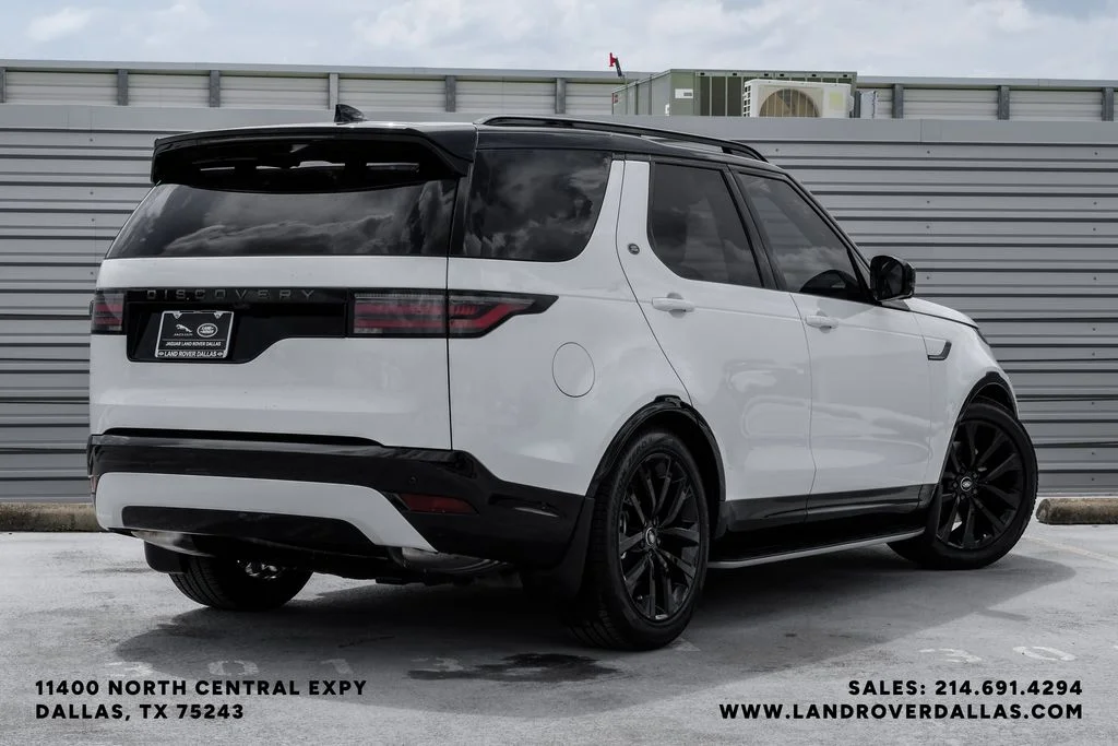 New 2026 Fuji White Land Rover Dynamic SE image 8