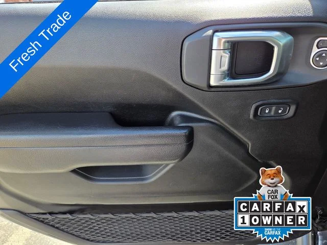 Used 2024 Gray Jeep Rubicon 4xe image 17
