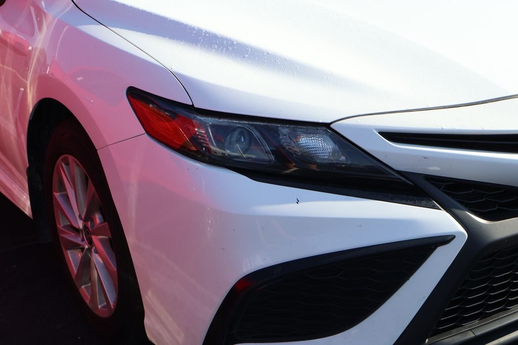 Used 2024 White Toyota SE image 4
