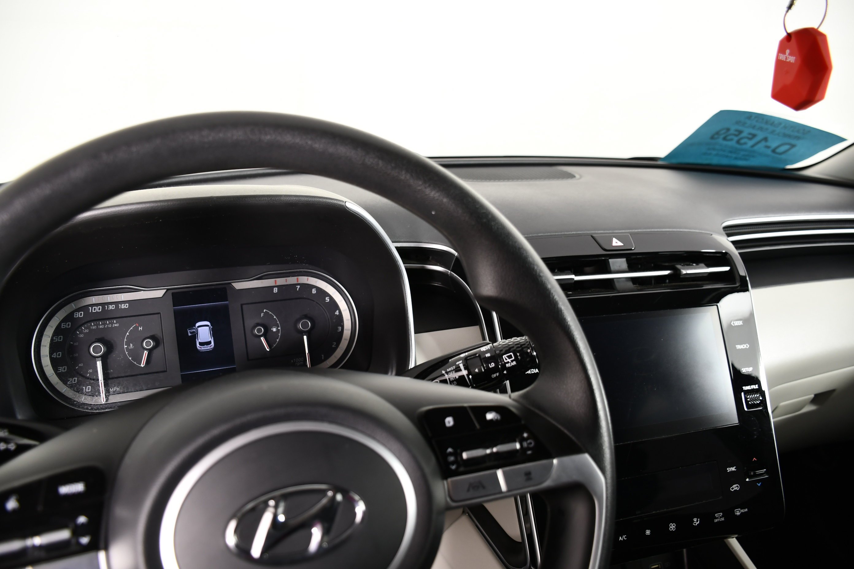 Used 2024 Hampton Gray Hyundai SEL image 10