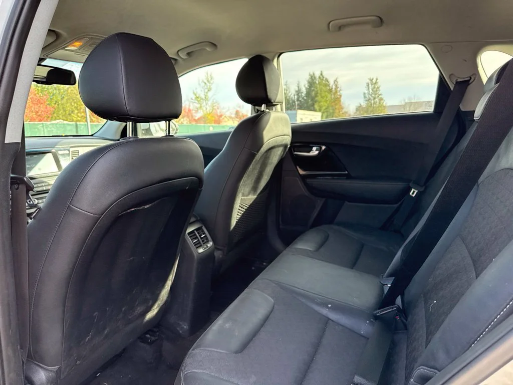 Used 2019 Silky Silver Kia EX image 18