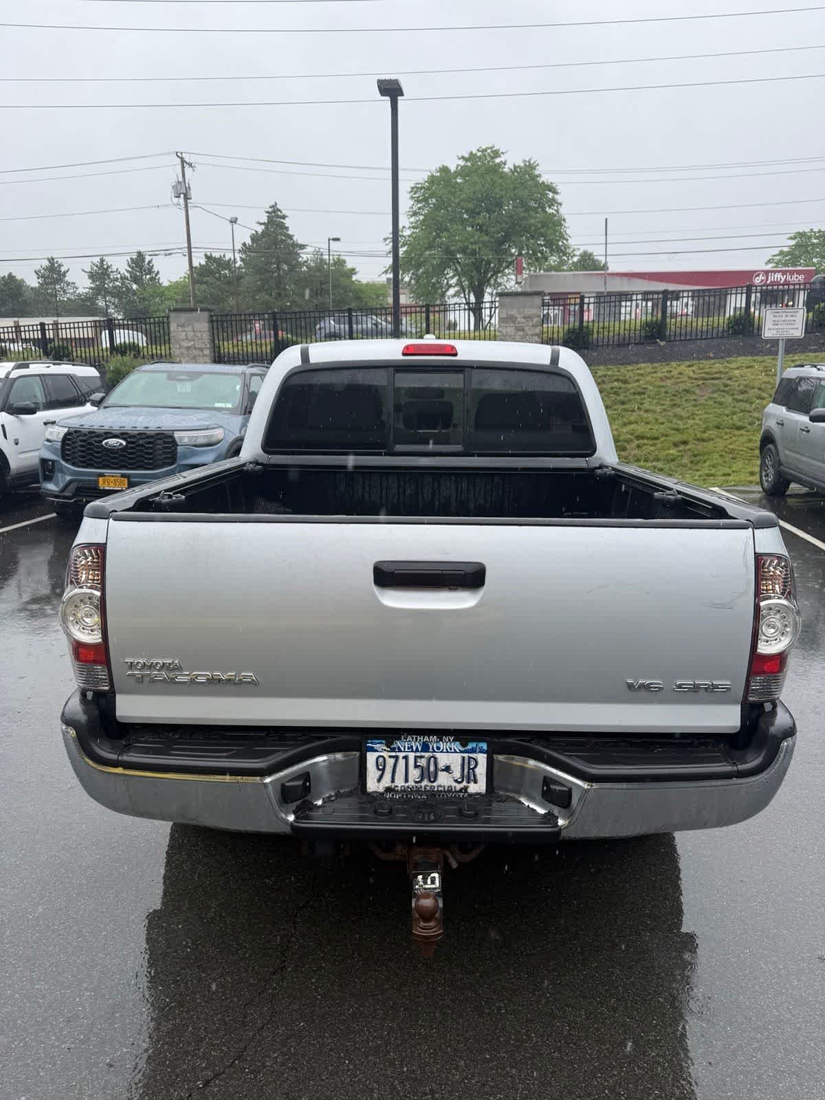 Used 2009 Silver Streak Mica Toyota  image 4