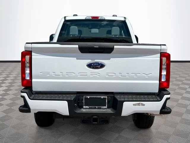 New 2026 Oxford White Ford XL image 5