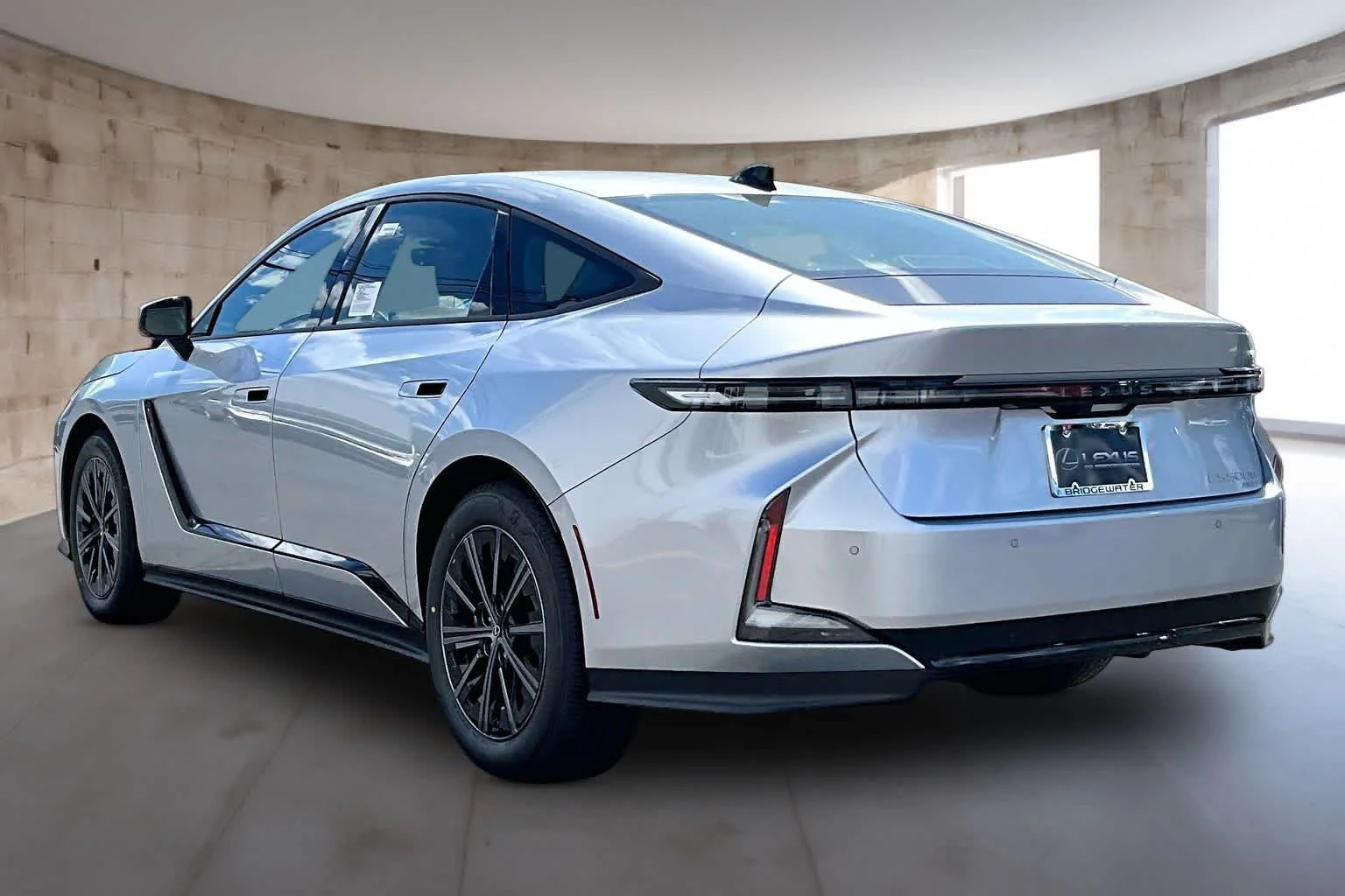 New 2026 Iridium Lexus Premium image 3