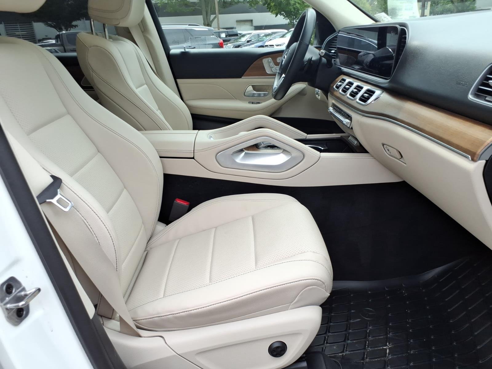 Used 2022 Polar White Mercedes-Benz GLE 350 image 24